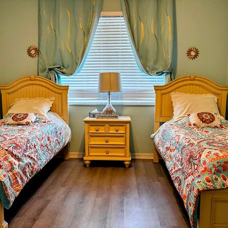 Stunning 2-Bedroom Plus Den Condo In Greenlinks Resort North North Naples Kültér fotó