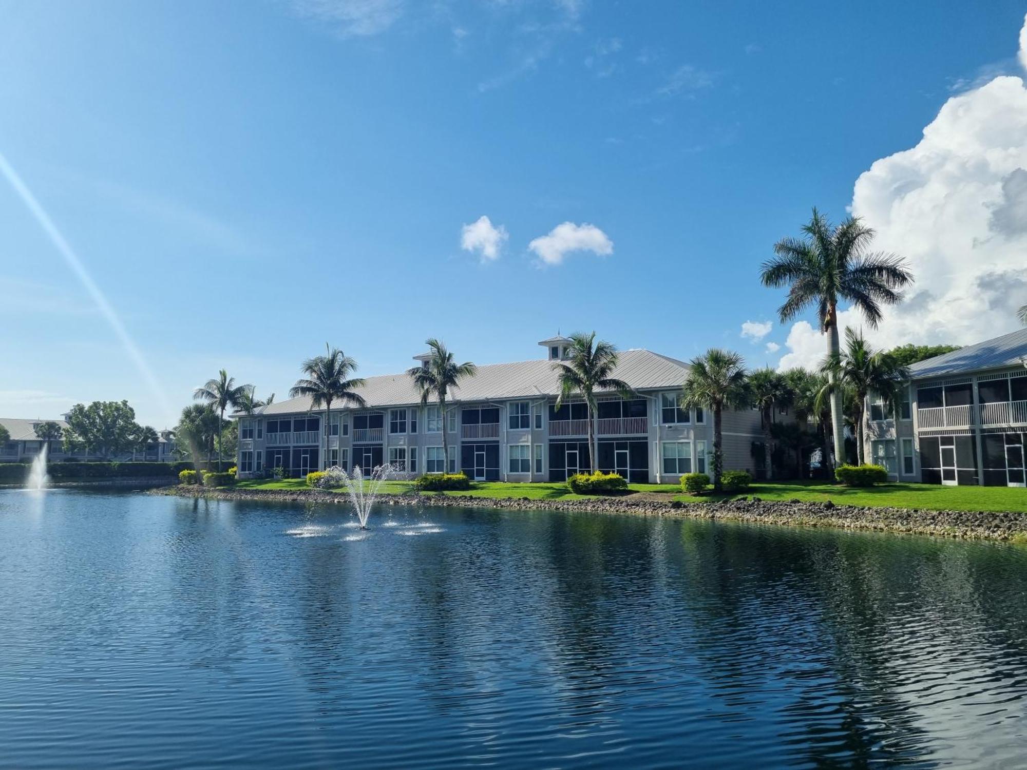 Stunning 2-Bedroom Plus Den Condo In Greenlinks Resort North North Naples Kültér fotó