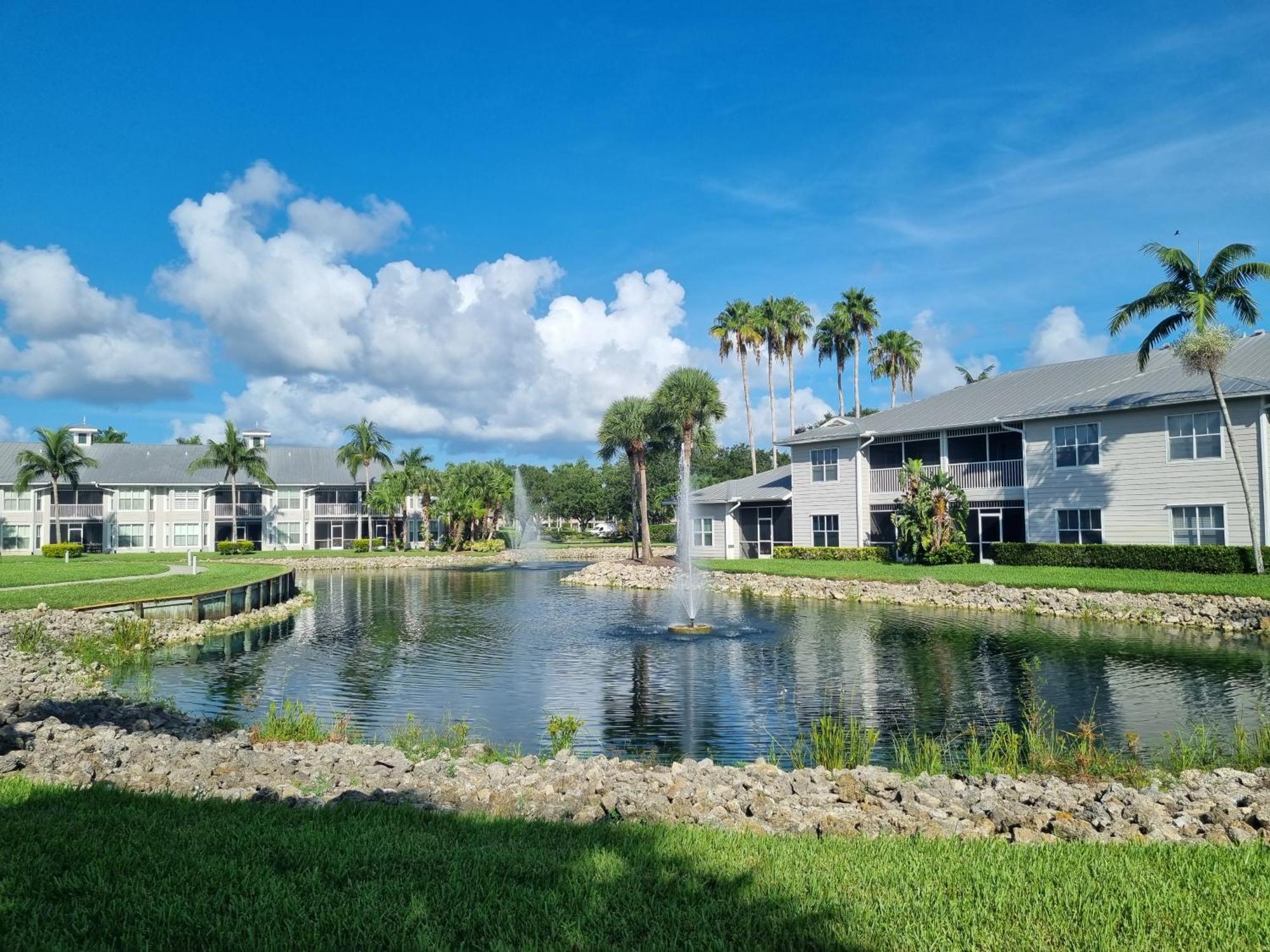 Stunning 2-Bedroom Plus Den Condo In Greenlinks Resort North North Naples Kültér fotó